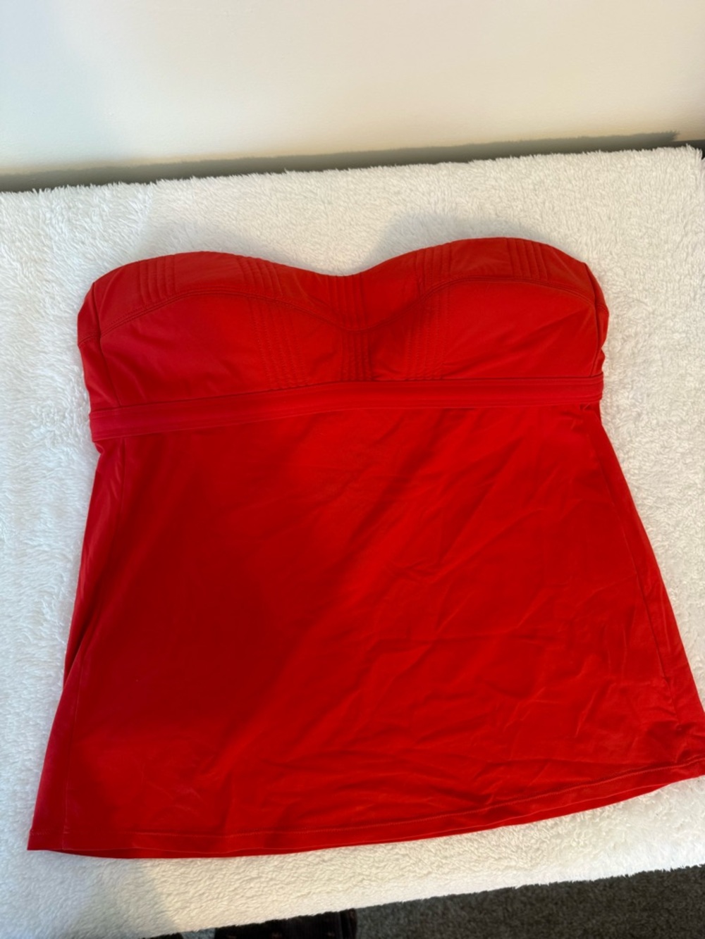 Athleta Shirrendipity Bandeau Red Tankini Swim Top Strapless Athletic MEDIUM
